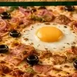 Pizza Royale avec œuf